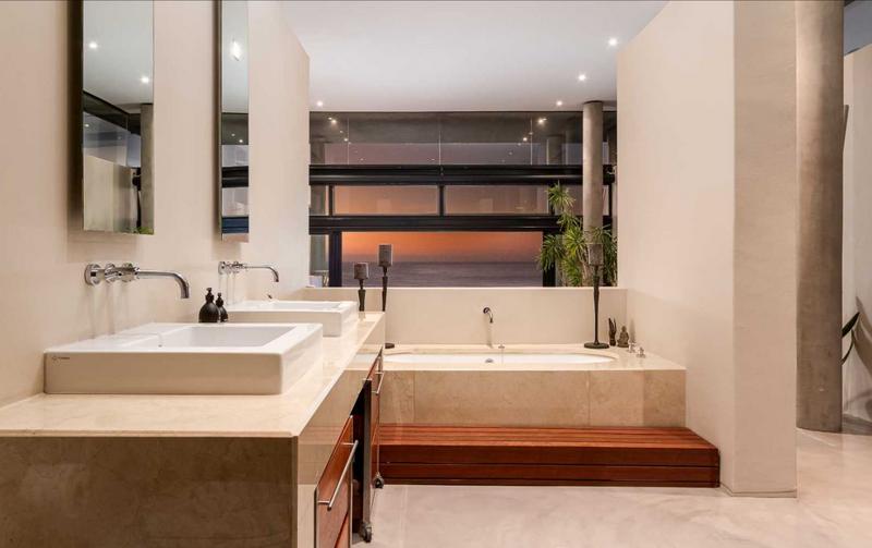 3 Bedroom Property for Sale in Camps Bay Western Cape